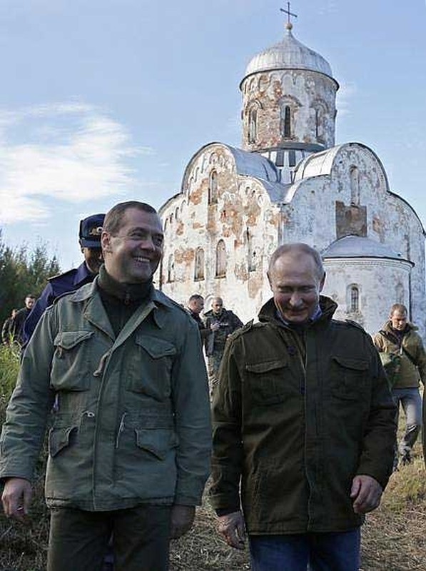 Chum anh bo doi quyen luc Putin-Medvedev tham dao Lipno-Hinh-3